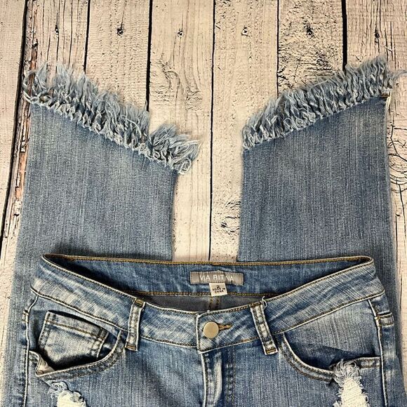 VIA RITINA Distressed Jeans - Picture 2 of 5